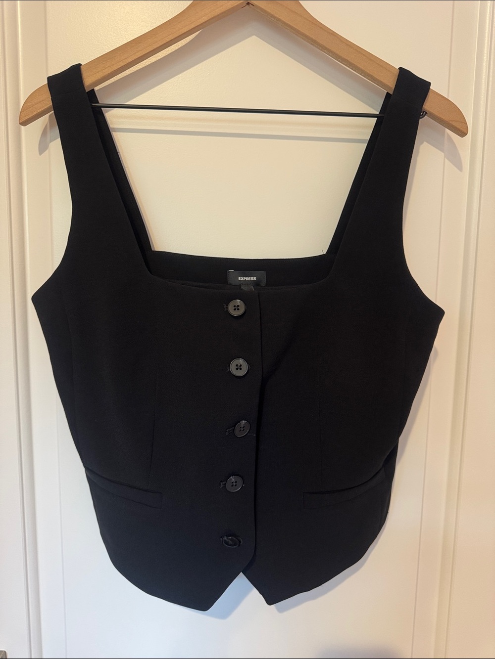 Express Black Button-Front Crop Vest